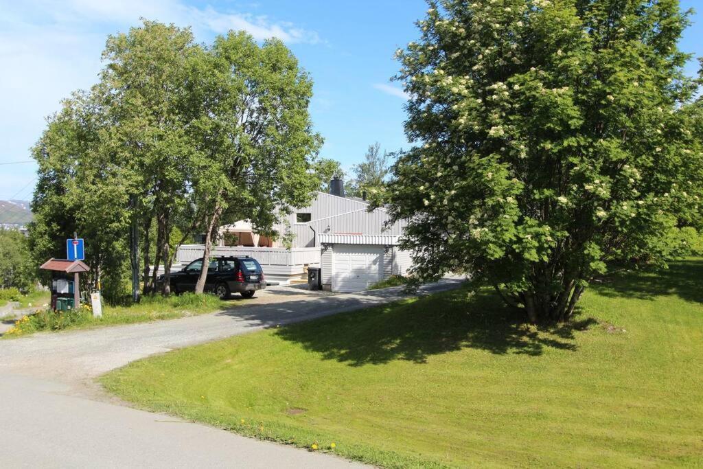 3 Bedrooms Apartment! Close To Aurora Observatory. * Tromso
