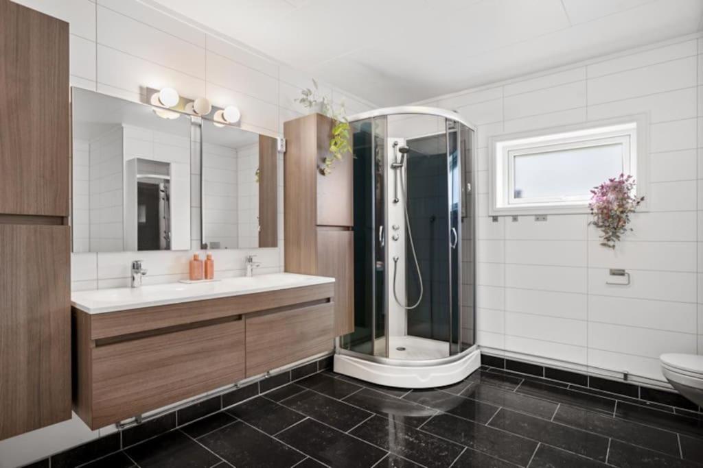 Villa House With Iconic View Tromso