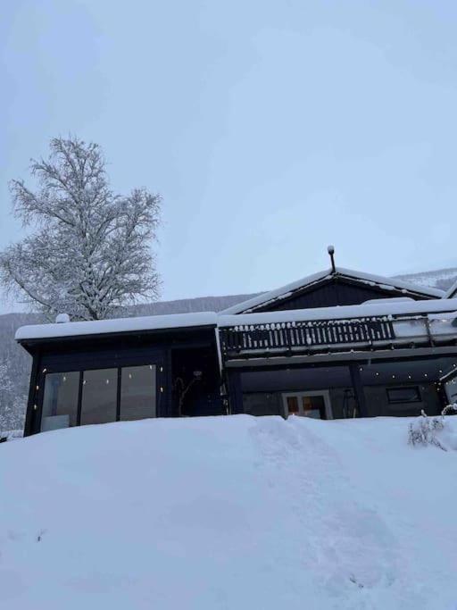 Sjarmerende Og Koselig Hytte Med Badstue * Tromso