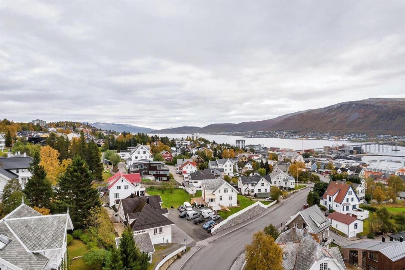 Apartment Townhouse In Central Tromso