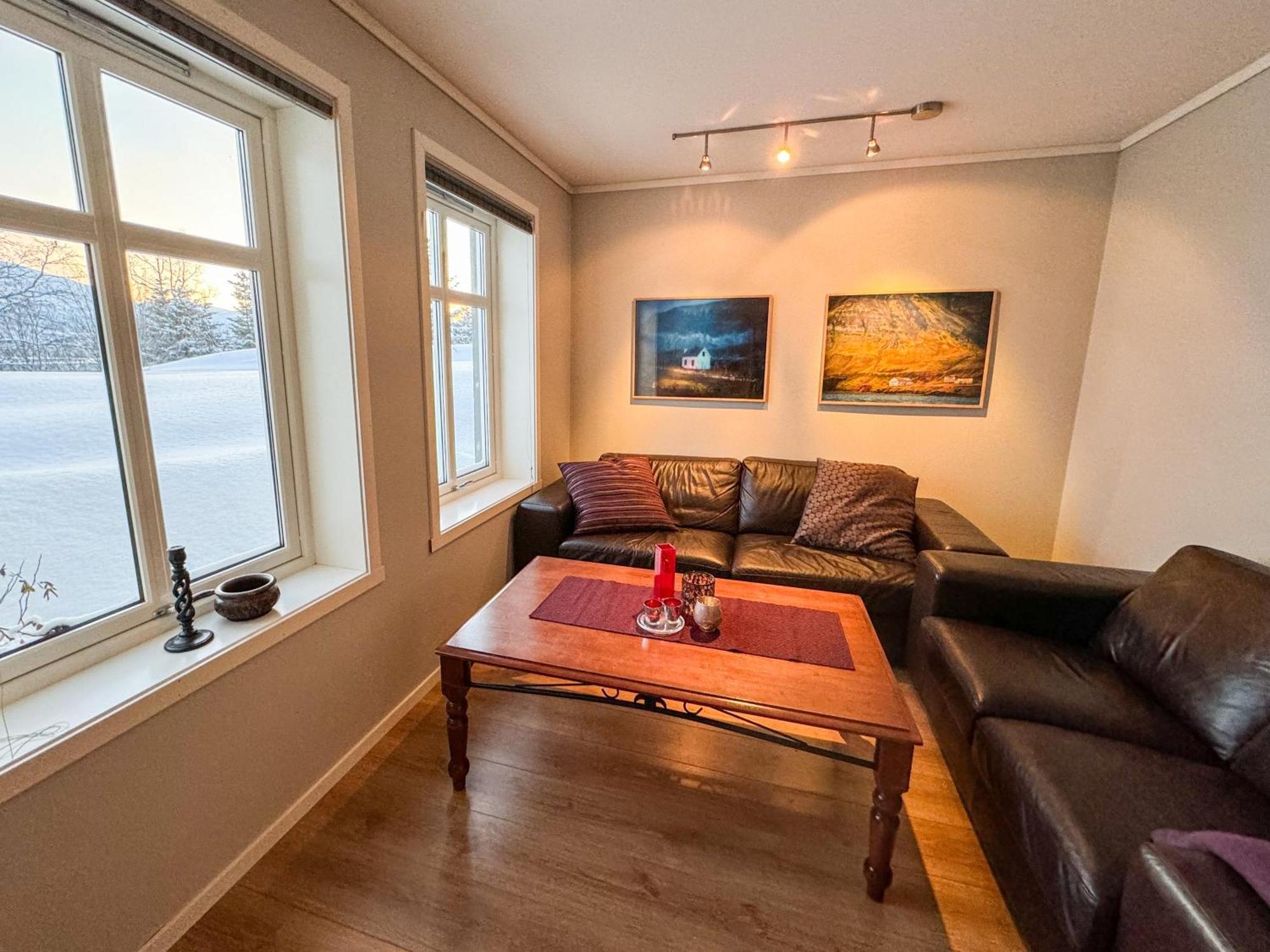 Arctic Retreat - Spacious Next To Amazing Nature Apartment *