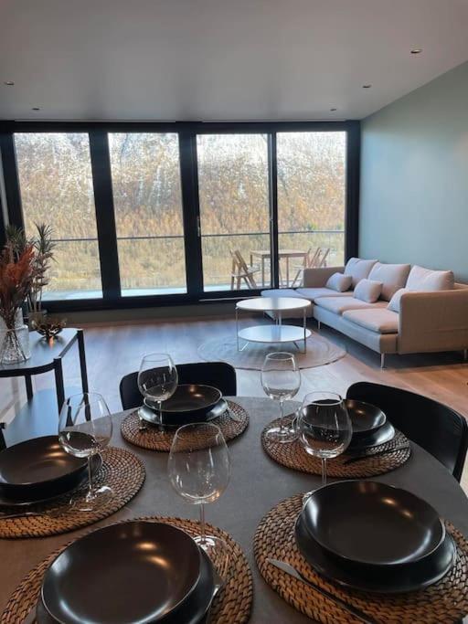 New, Modern With Fantastic View Appartement