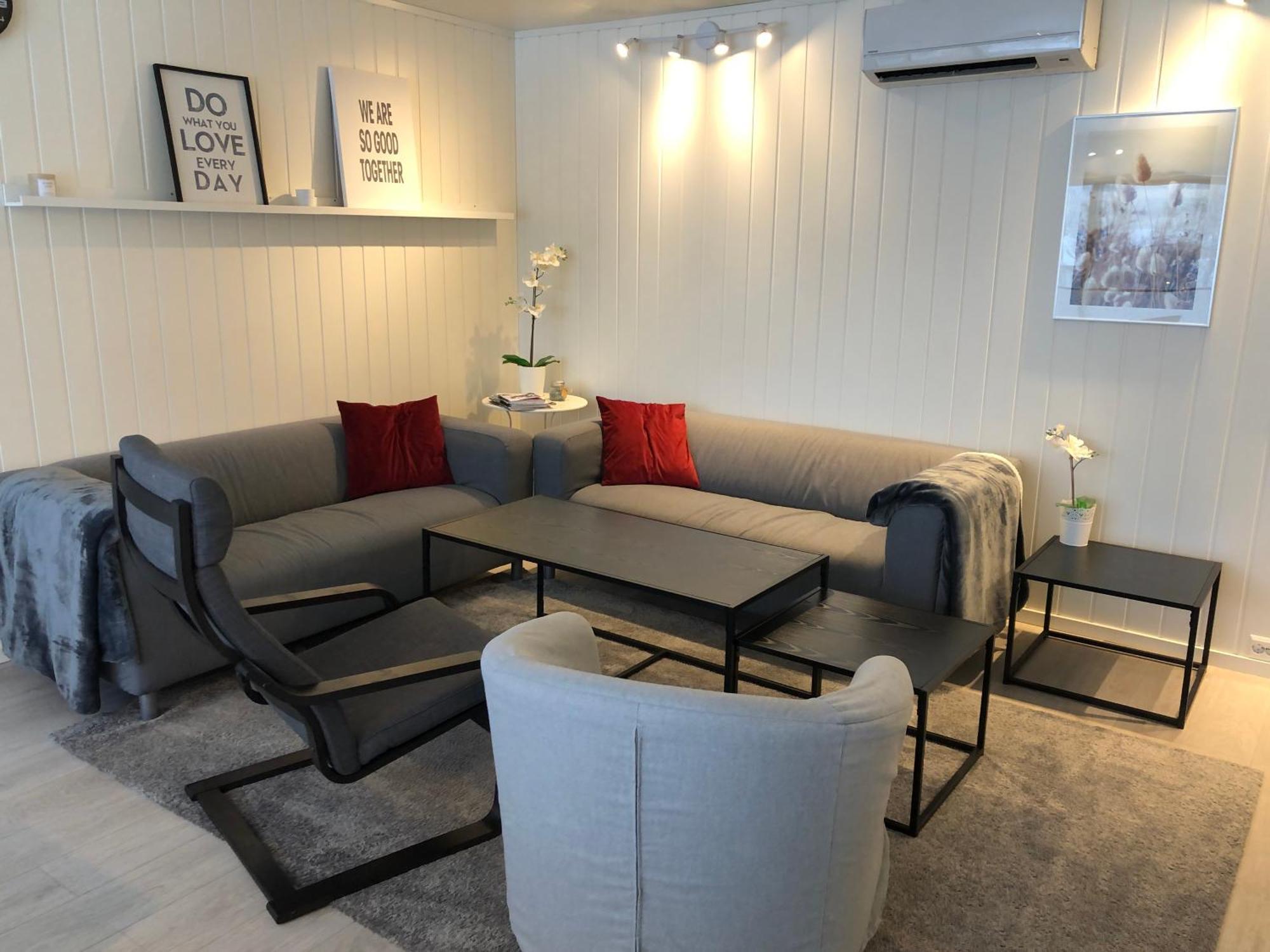 Spacious House In Tromso, Perfect For Groups Of Families, Tourists Or Workers Tromsø