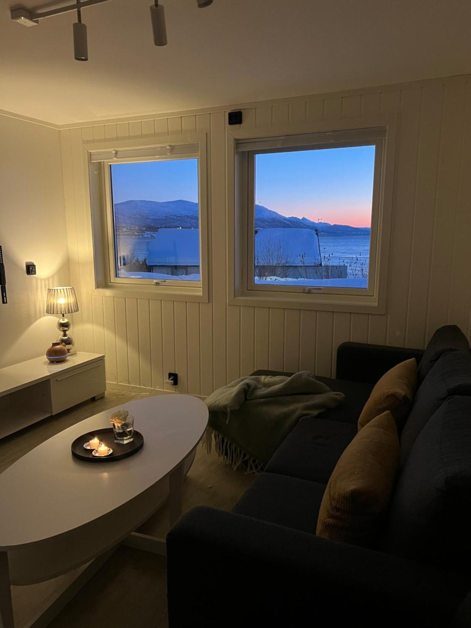 Modern In Scenic Kvaloya Amazing View * Tromsø