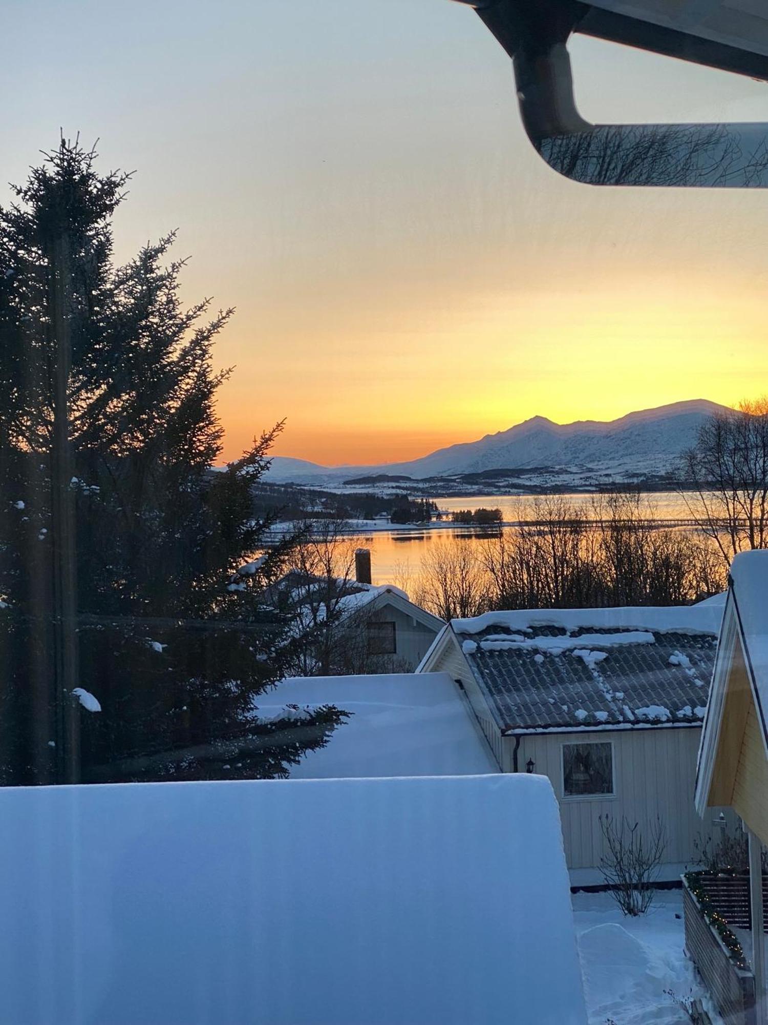 Villa Hus Med Hoy Standard, Sauna!