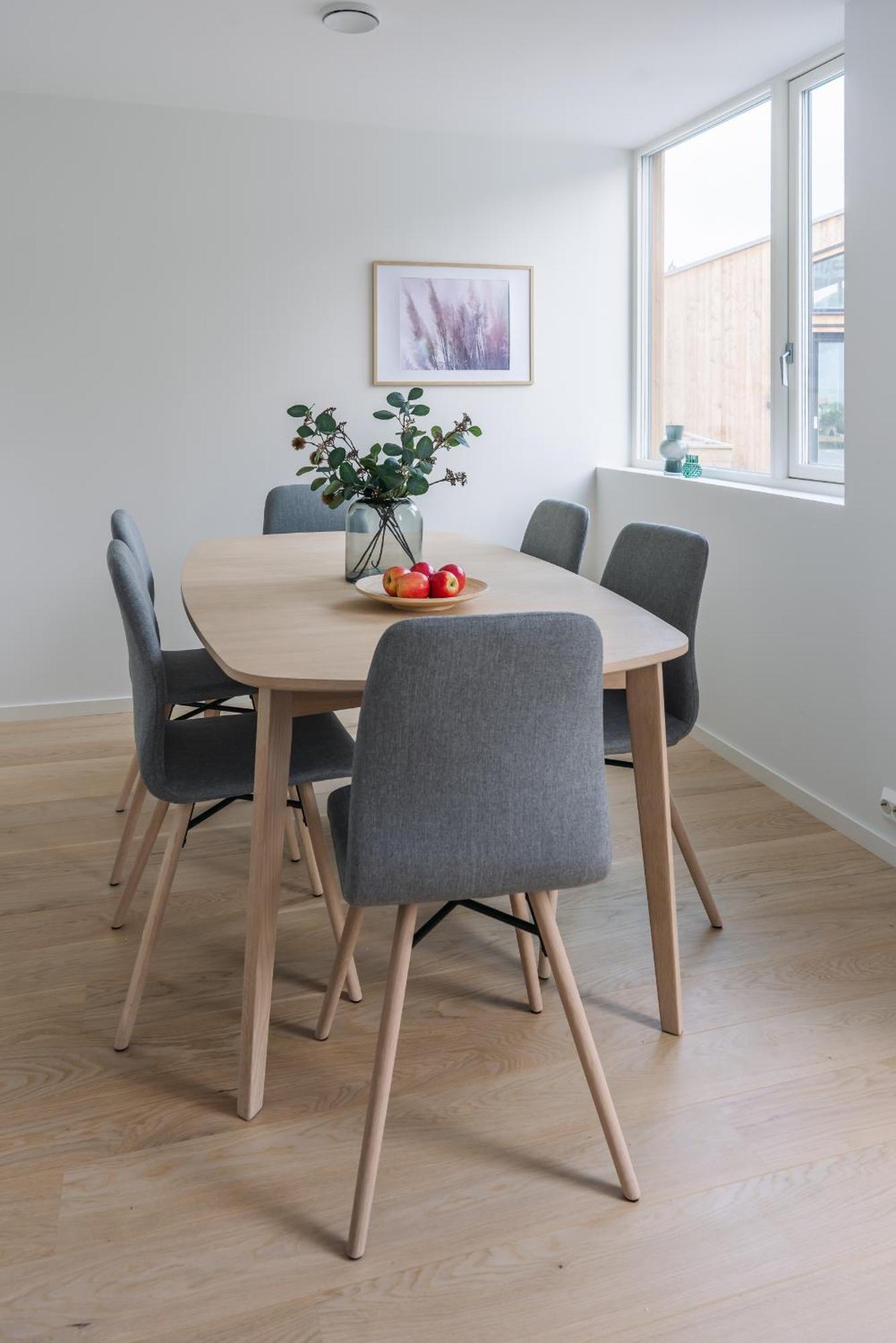 Modern In Plush Town Villa Tromso