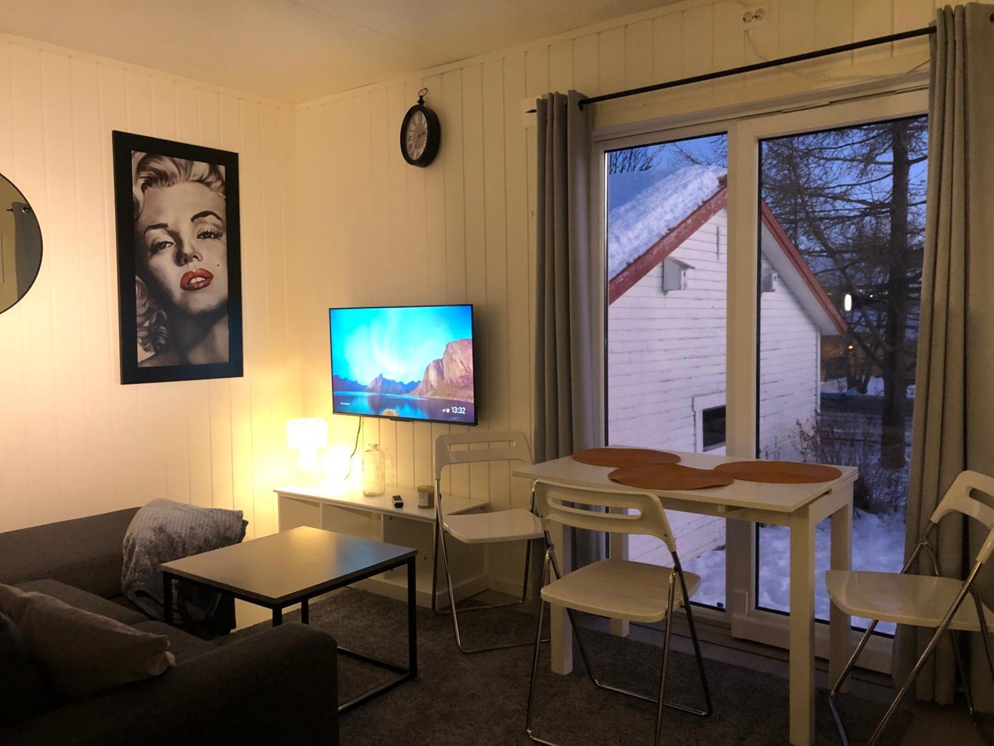 Trivelig Liten Leilighet, Sentralt Pa Kvaloysletta Tromsø