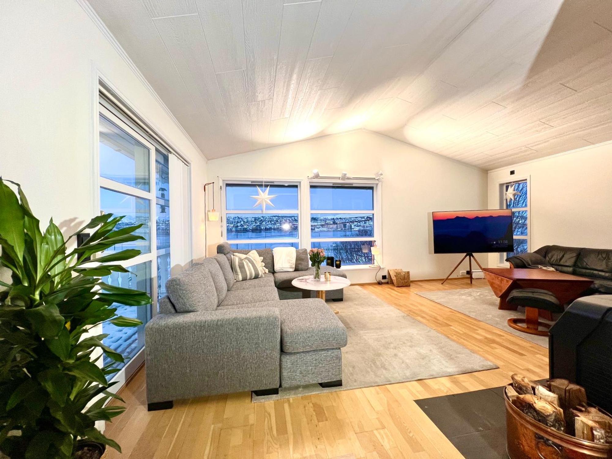 Fjord Bliss - Free Parking Holiday home Tromso
