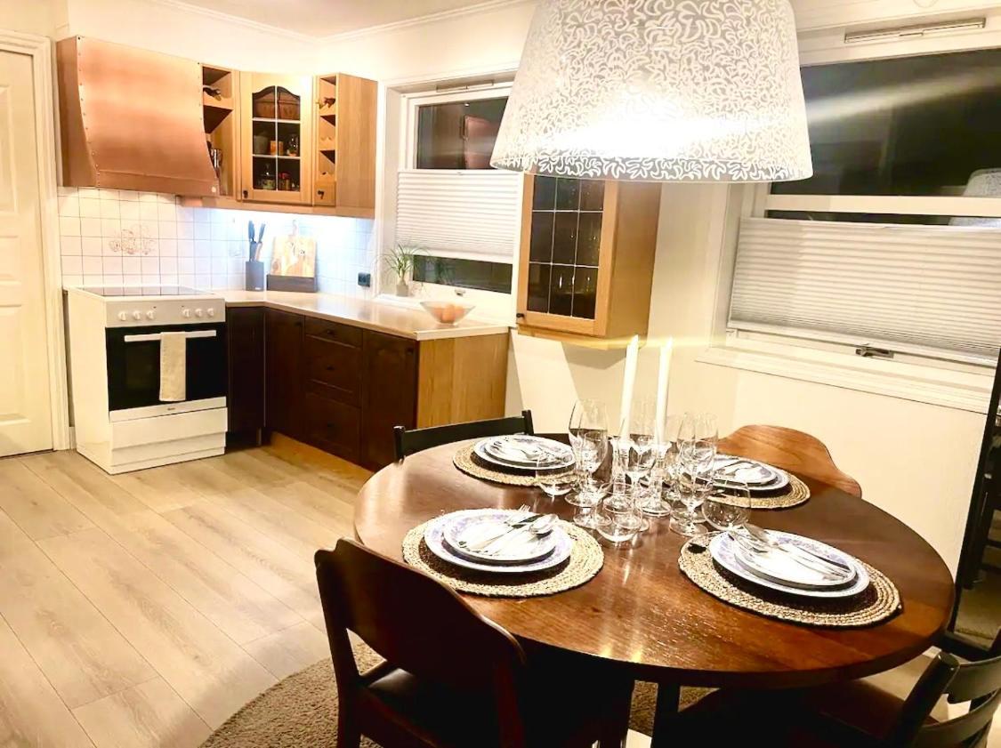 Fjord Bliss - Free Parking Holiday home *