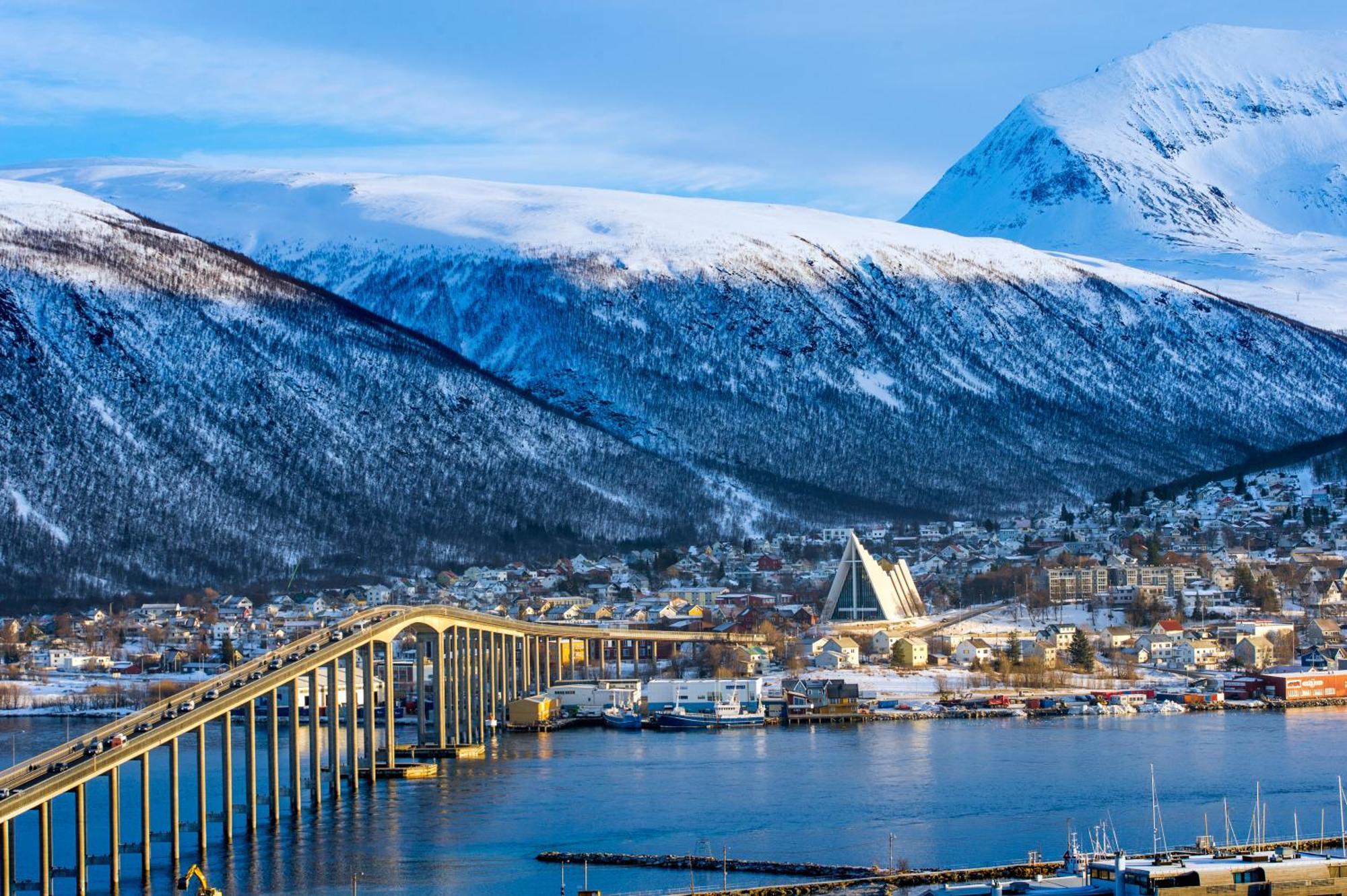 Apartment Cozy 2-bed On The Of Tromso! Tromso