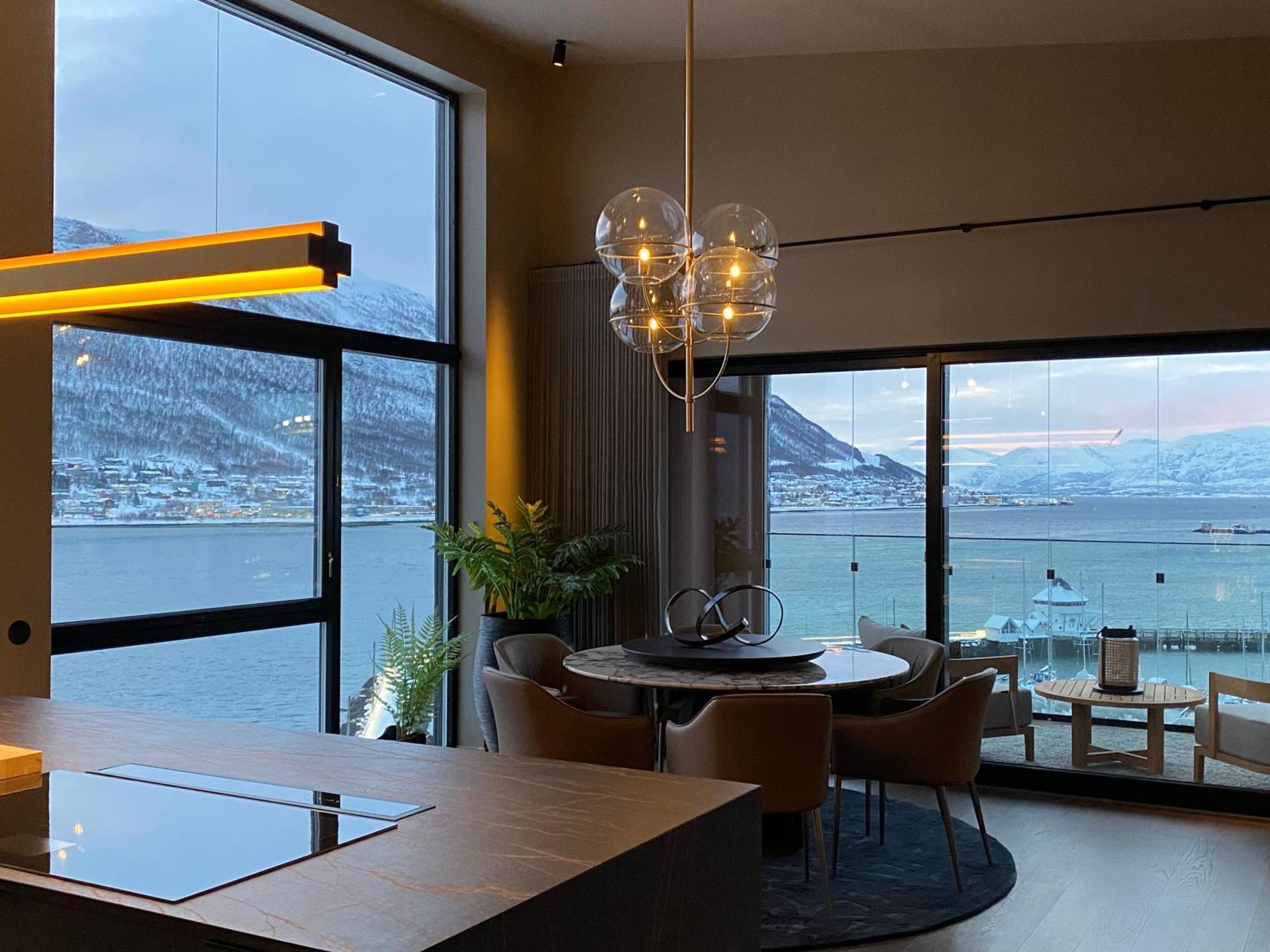 Vindlys Luxury Penthouse Apartment *