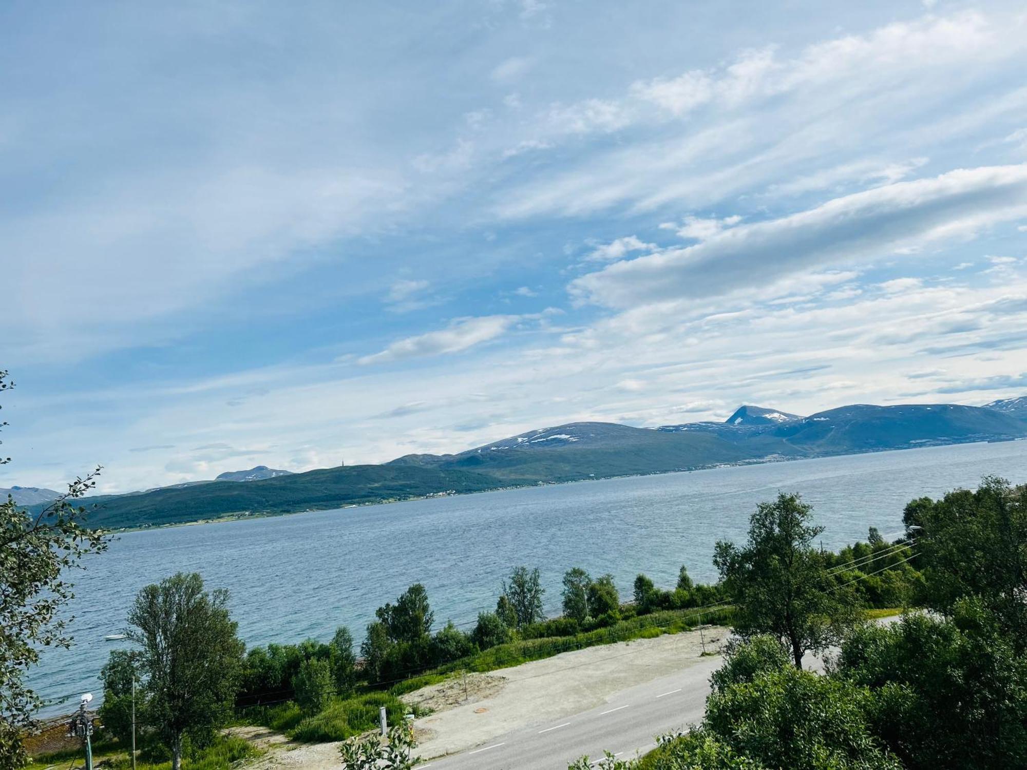 In With Sea And Mountain View Appartement
