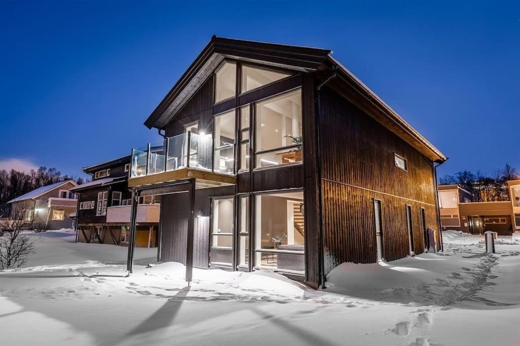 Stroken Med Spektakulaer Utsikt Villa