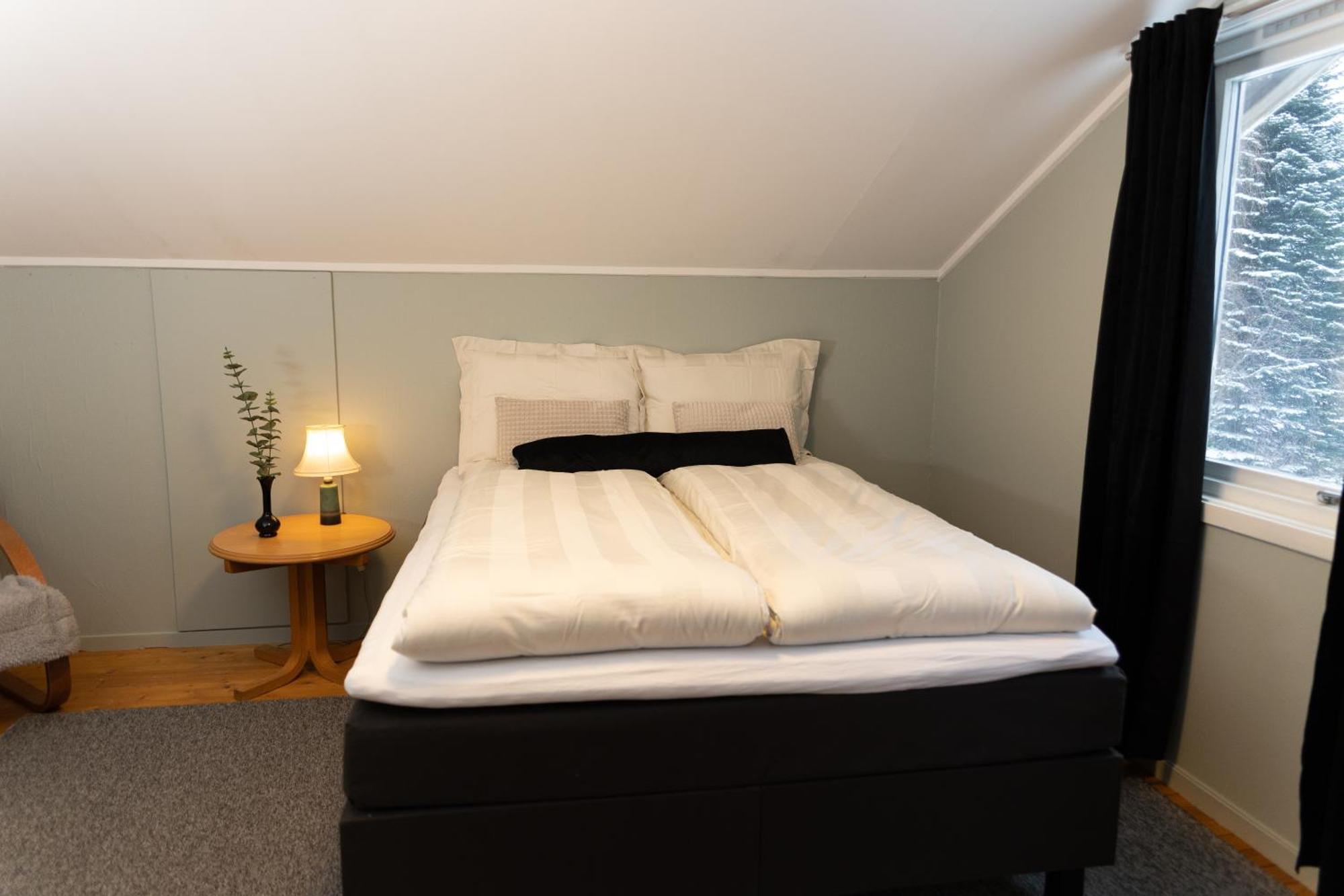 Holiday home Enebolig Sentralt Pa Toppen Av Tromsoya *