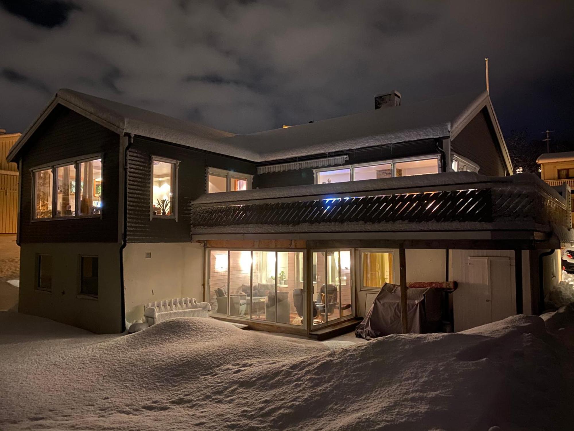Gitta - Privat With Glass Patio And Free Parking * Tromso