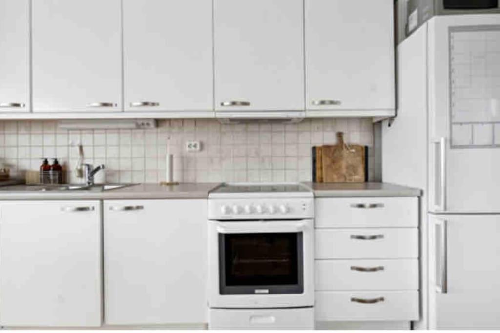 Fin Leilighet Med En Nydelig Sjoutsikt Og Fjell Apartment *