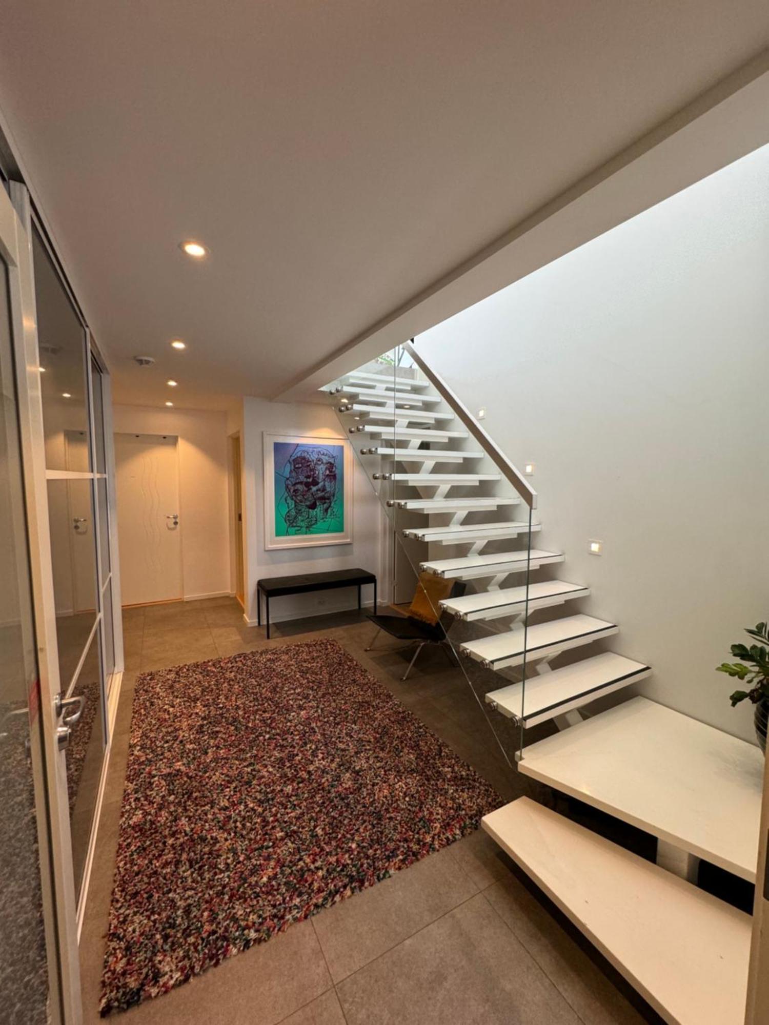 Villa Moderne Sentral Med Fantastisk Utsikt Over Byen Tromso