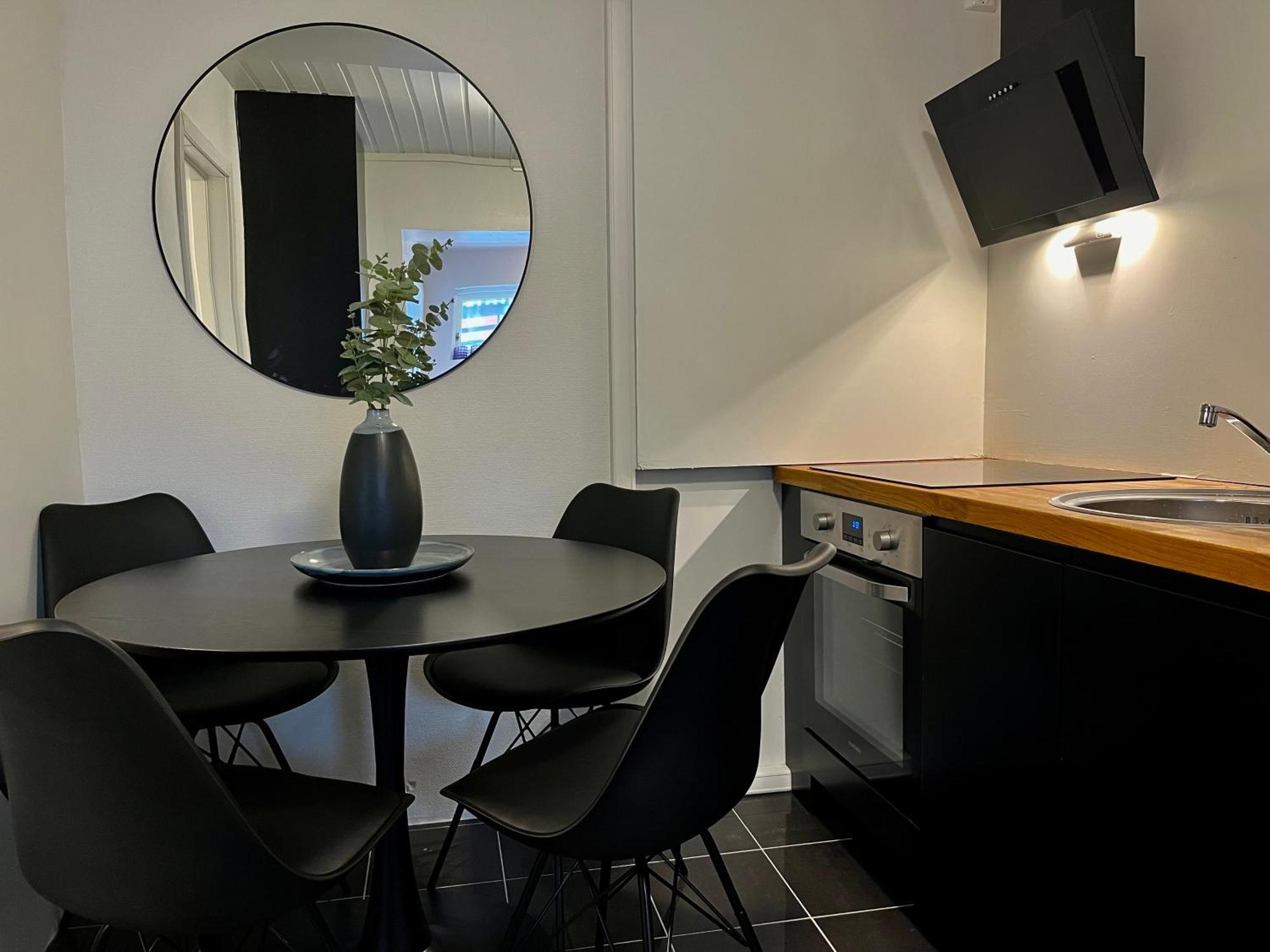 Five - Boutique Apartment *
