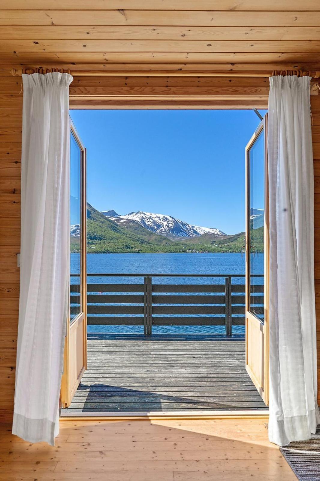 Cabin By The Fjord - Sauna - Midnight Sun Tromso