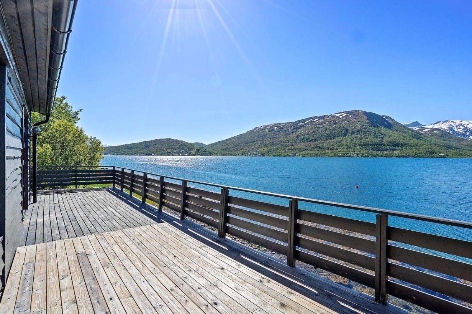 Cabin By The Fjord - Sauna - Midnight Sun Holiday home