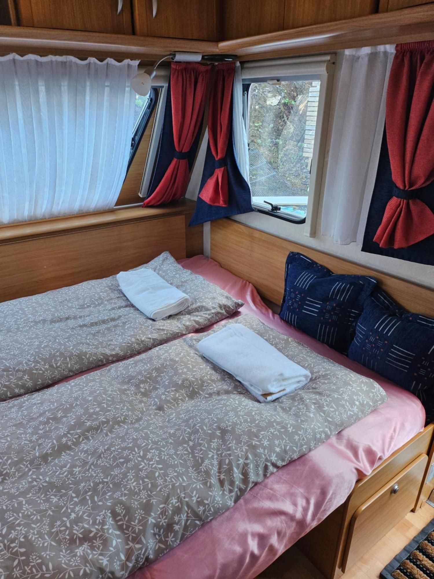 Prosper Caravan Tromso-free Parking I Have Also Same Place, 4 People