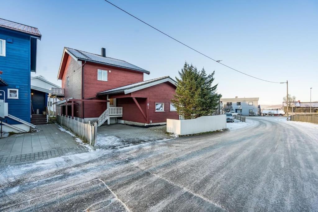 Cozy House In The Heart Of Tromsdalen. Appartement
