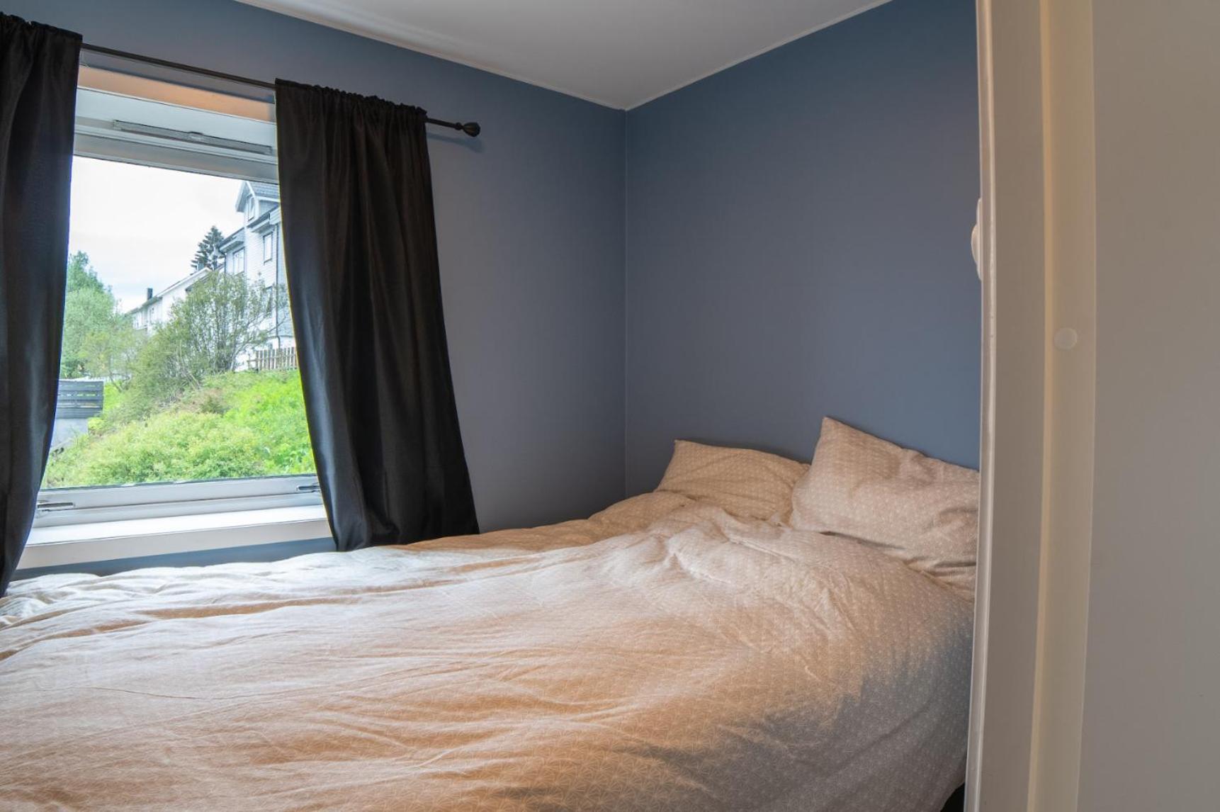 Apartment Close To Everything! Comfy! *