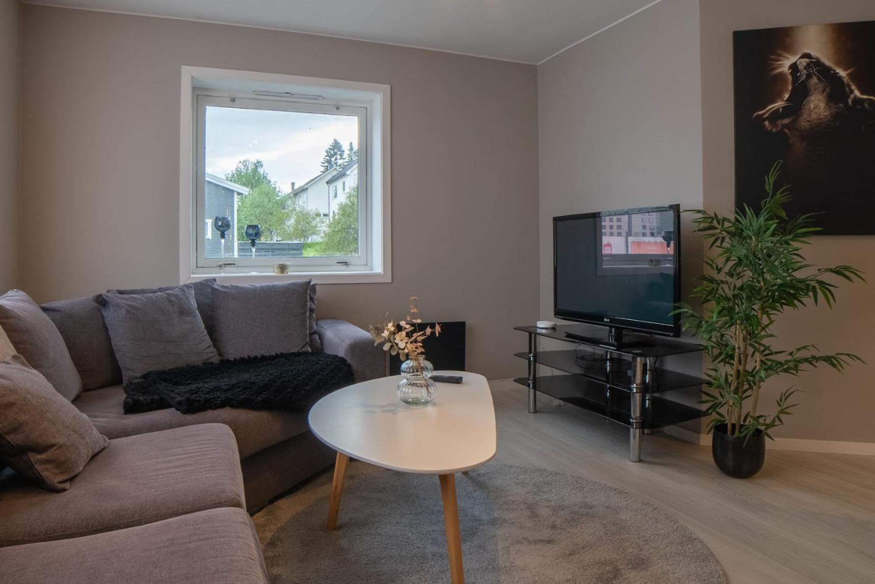 Apartment Close To Everything! Comfy! Tromso