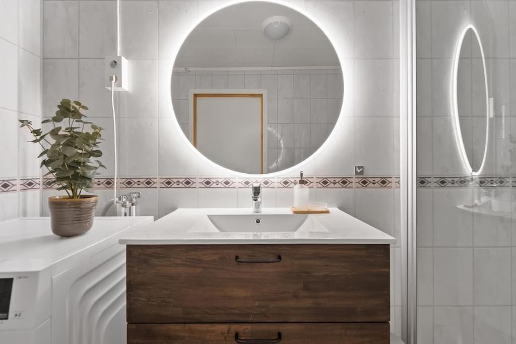 Leilighet Stor Og Moderne
