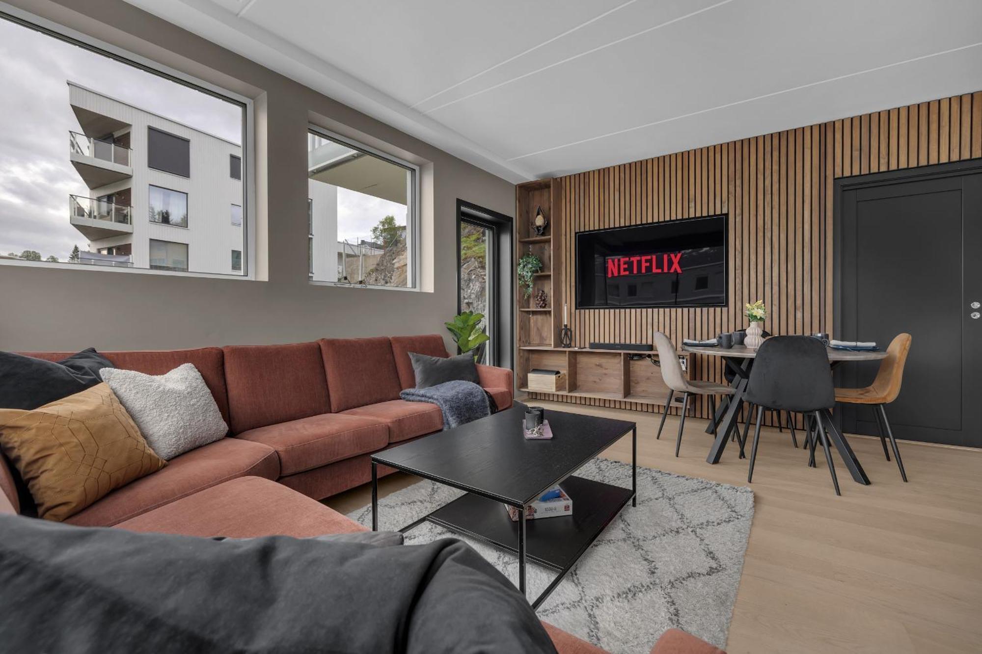 The Arctic Cityscape Apartment *