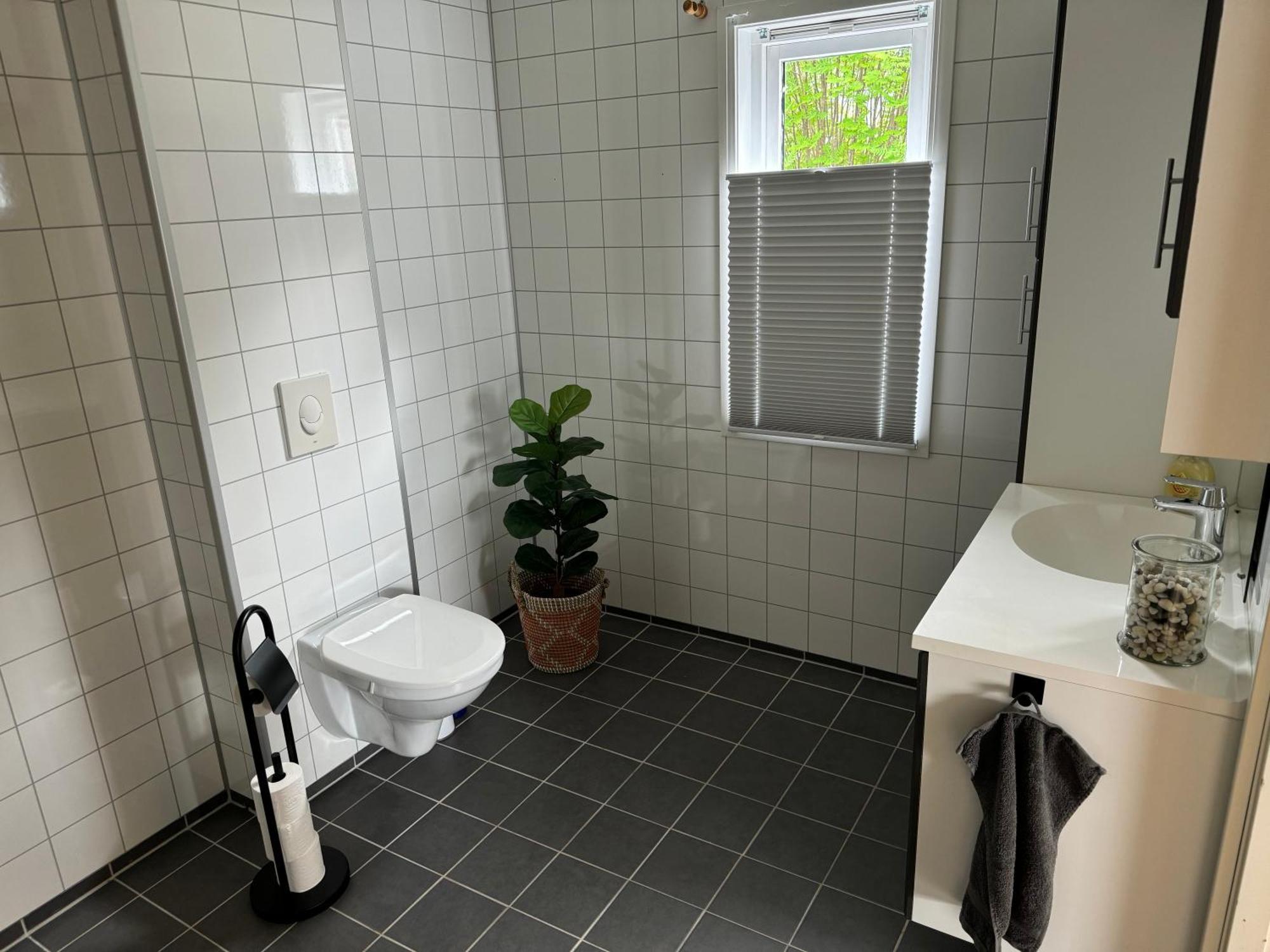 Walo Tromsdalen - Close To Cable Car And Arctic Cathedral, 10 Min By Bus To Centre, Free Parking Apartment Tromso