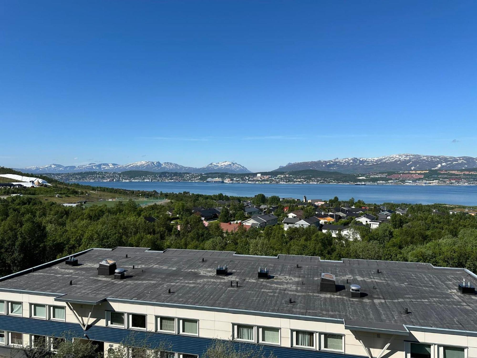 Homestay Miracle Tromso, Cozy Double Bed Private In A Shared With Stunning Views