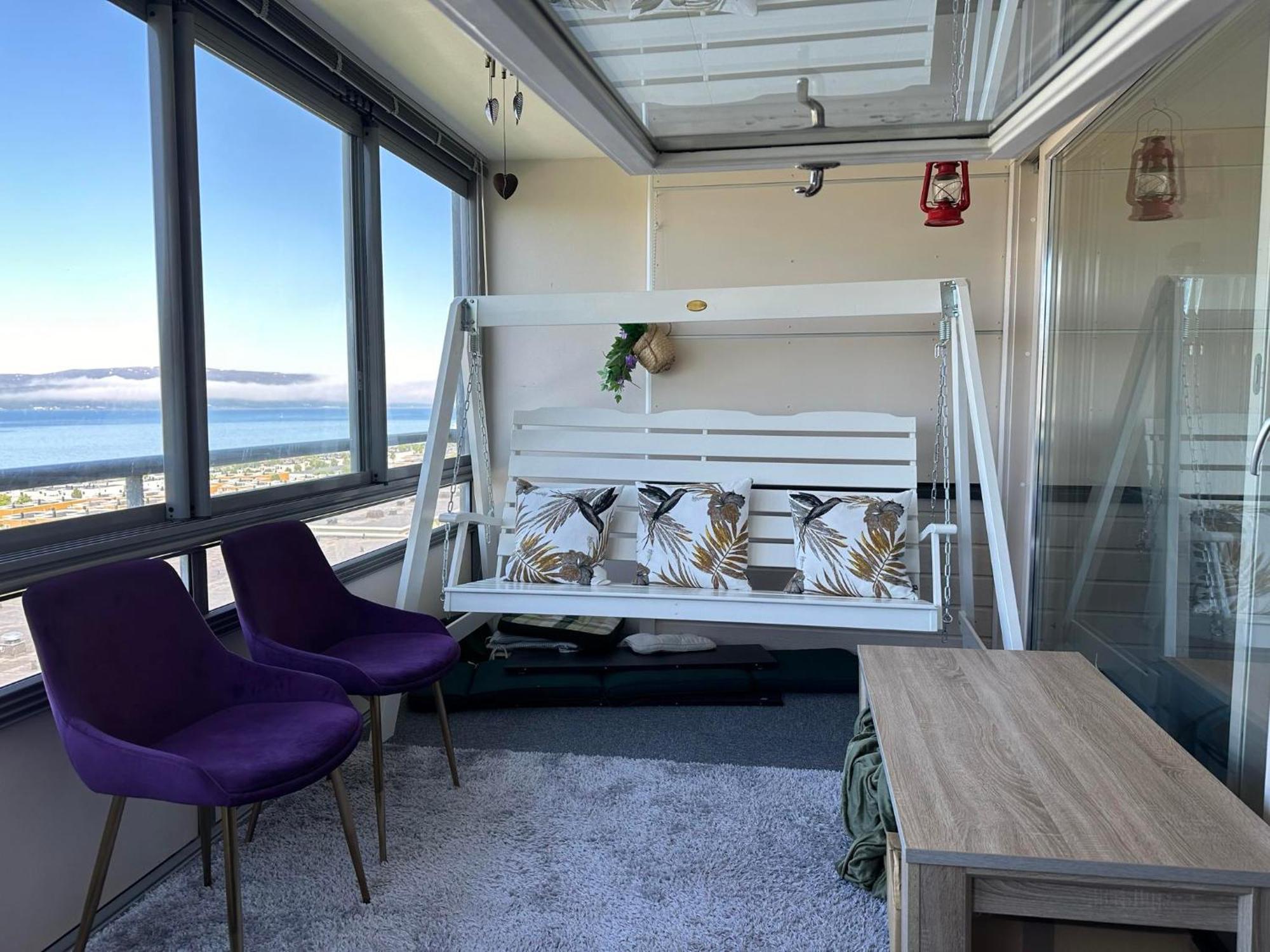 Homestay Miracle Tromso, Cozy Double Bed Private In A Shared With Stunning Views