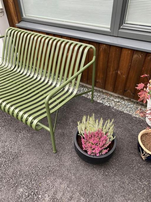 Liten Og Moderne Hybel Med Gratis Parkering Apartment *