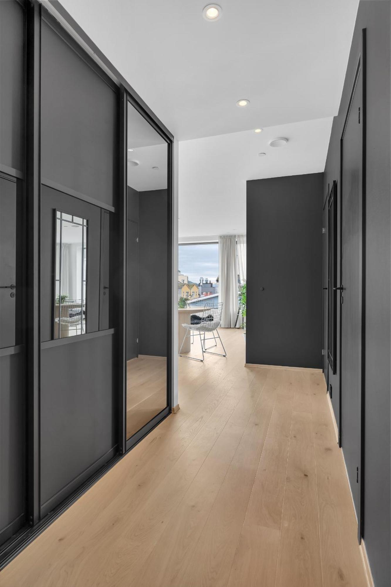 The Arctic Urban Cityscape Apartment *