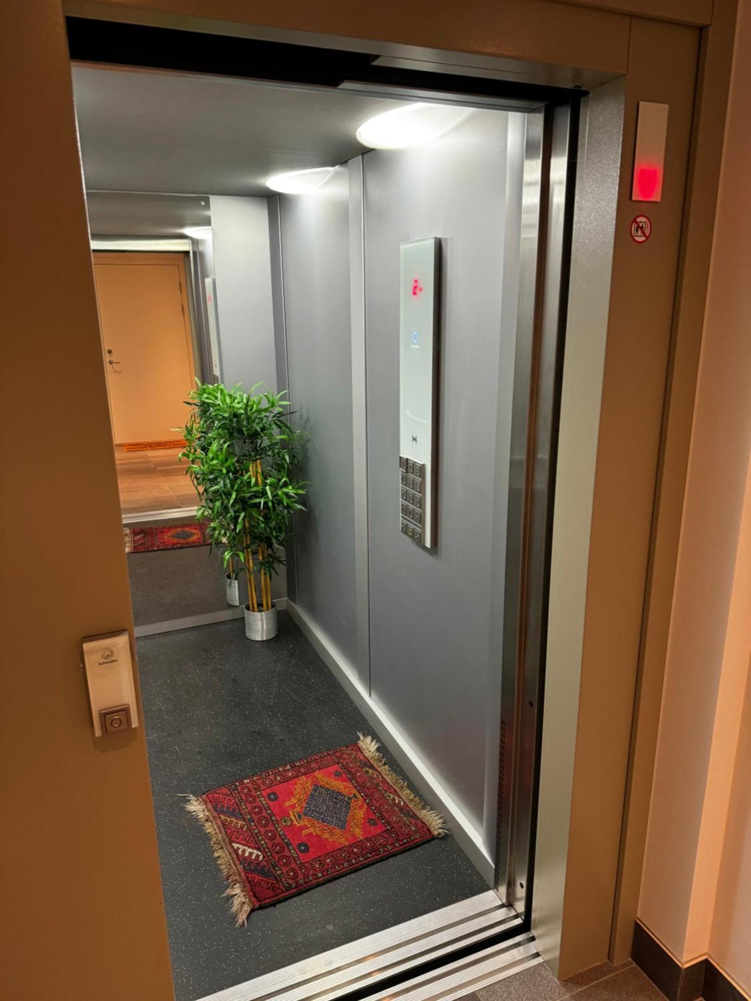 Sentral Med Fantastisk Utsikt Tromso