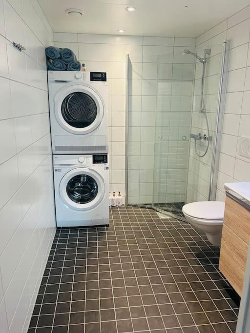 Apartment Center 7th Floor With Beautiful View *