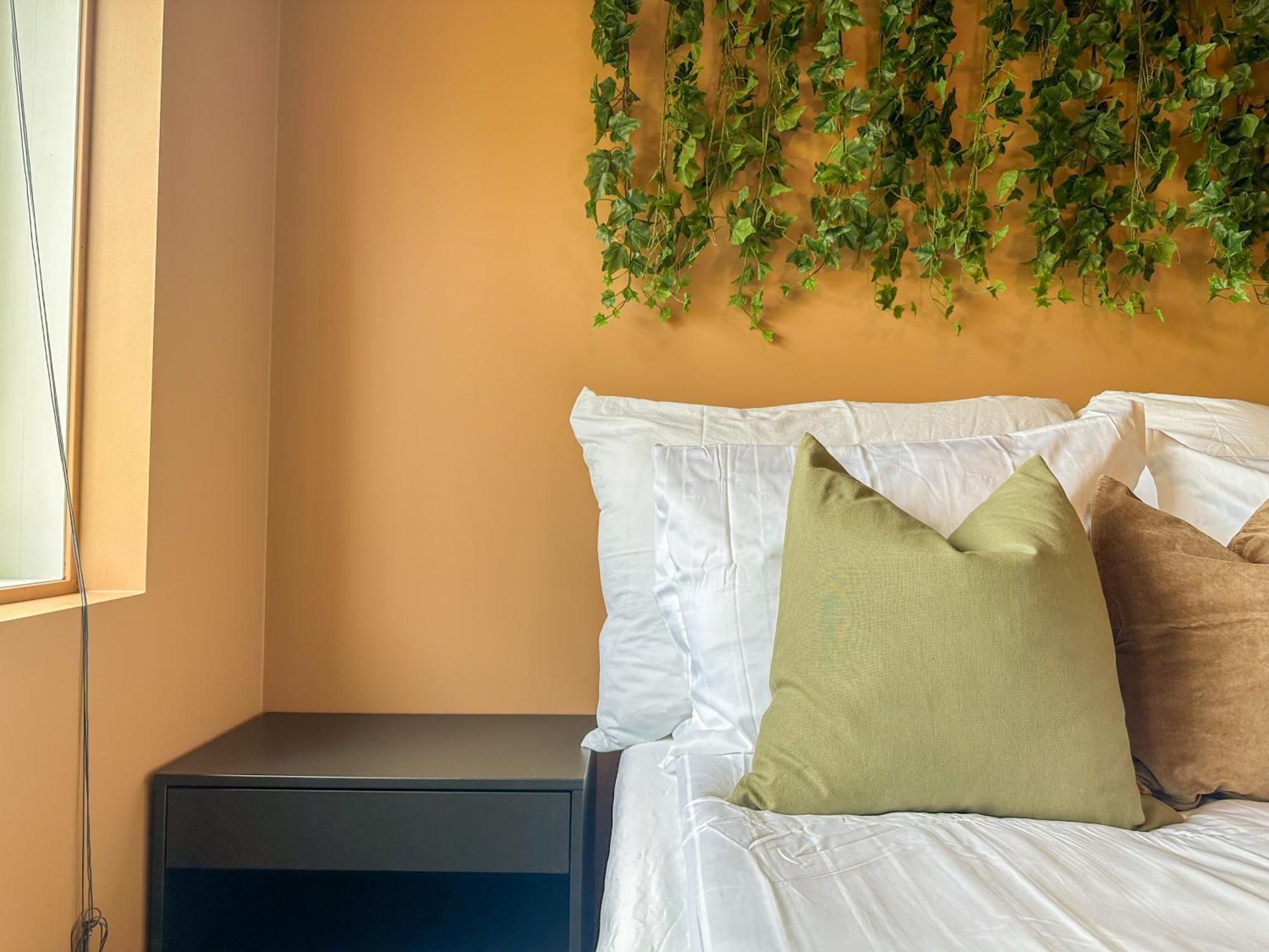 Perfect For Couples - Free Parking & Near Attractions Apartment *
