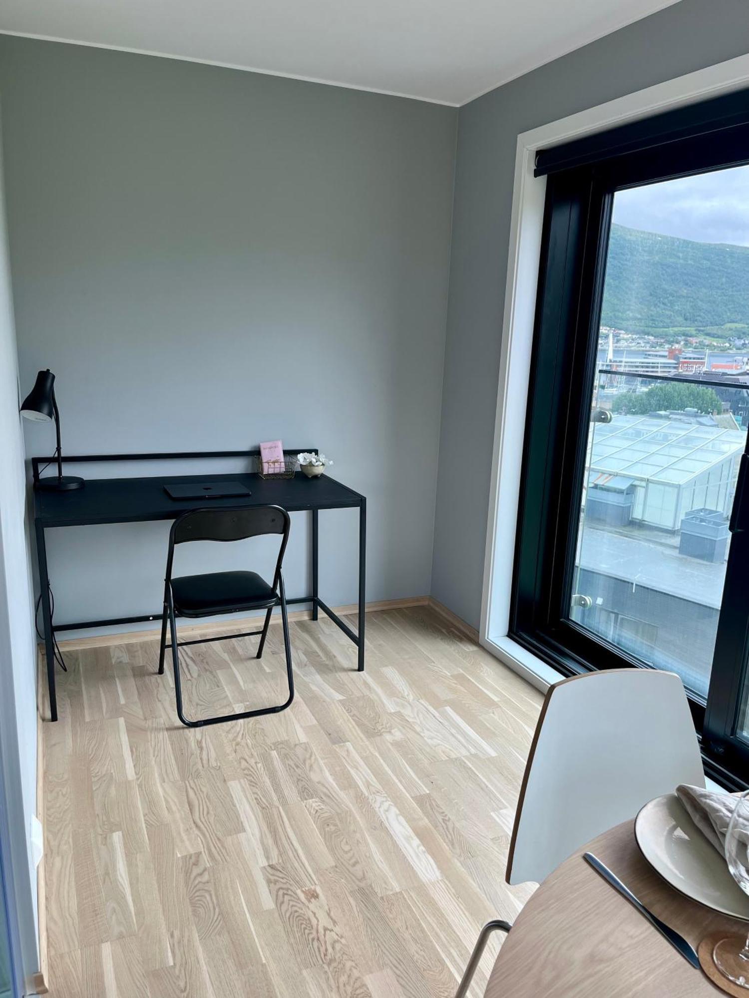 Center 7th Floor With Beautiful View * Tromso