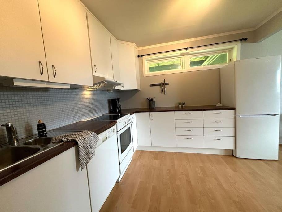 Apartment Romslig Tilbaketrukket I - Gratis Parkering *