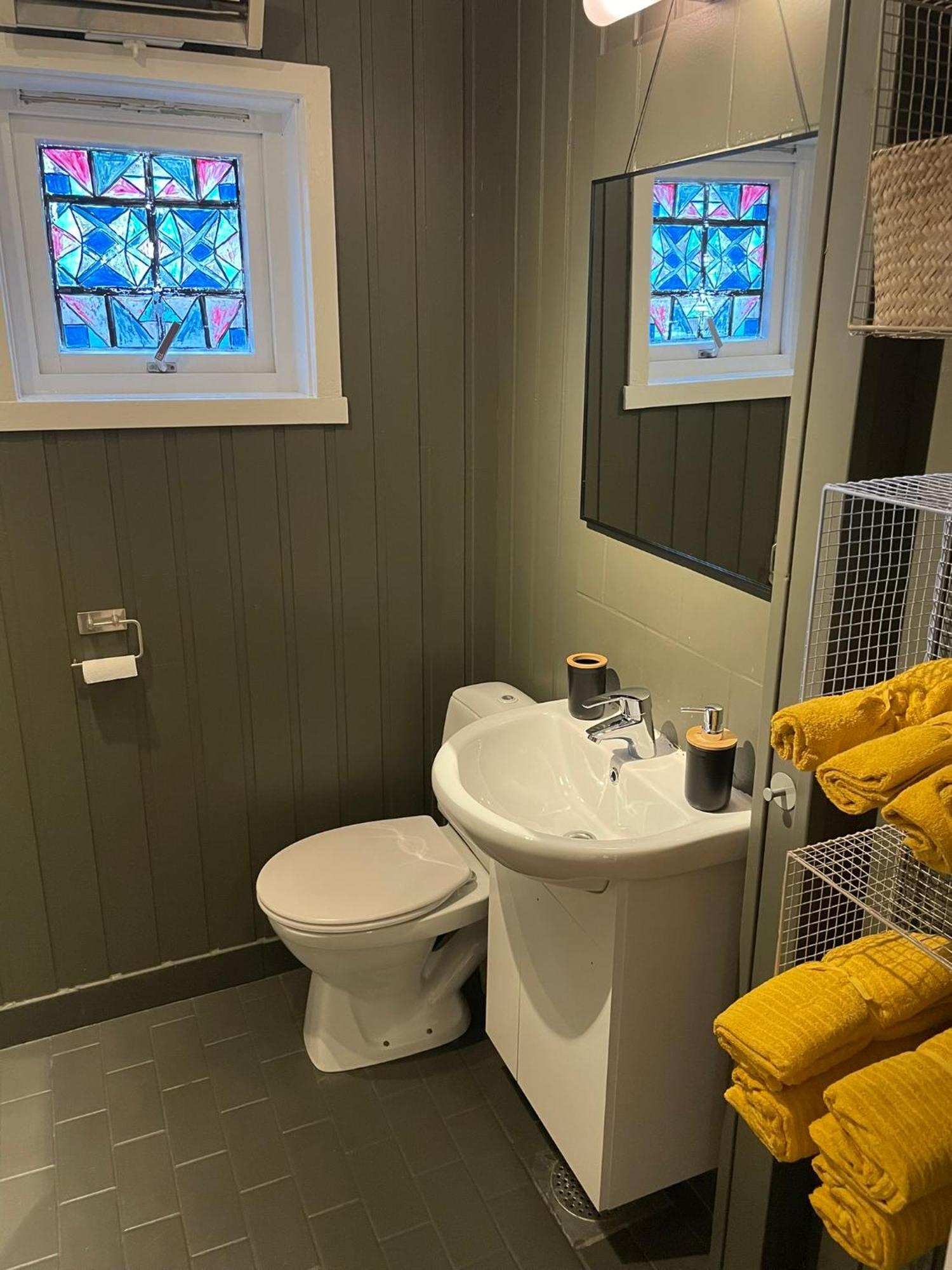 Centrally Located In Classic Townhouse Appartement Tromsø