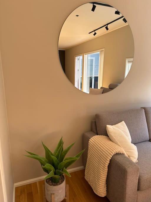 Cozy 2 Bedroom *