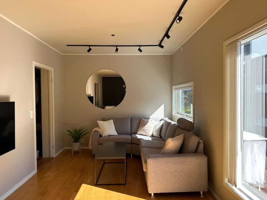 Cozy 2 Bedroom Apartment