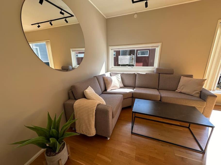 Cozy 2 Bedroom Apartment