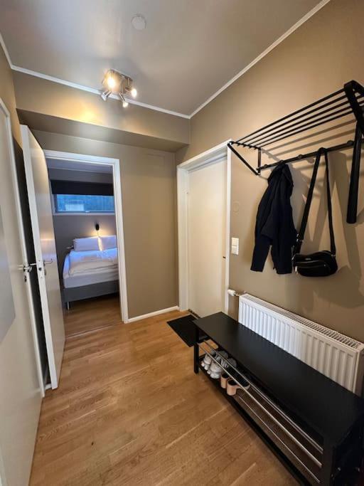 Apartment Cozy 2 Bedroom *
