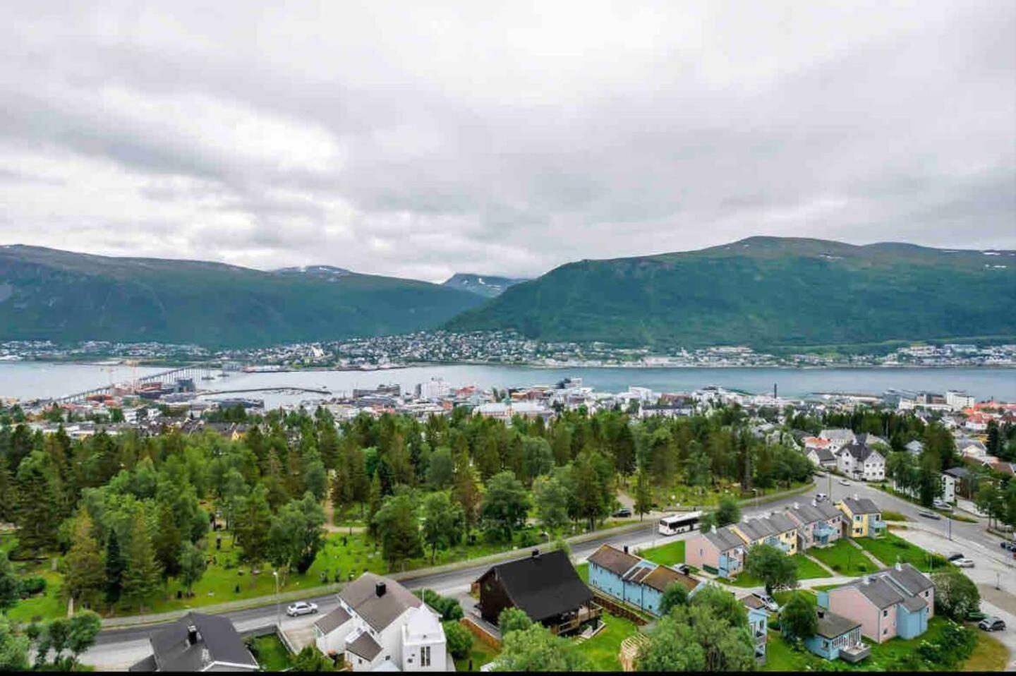 Aurora Polaris - With Outdoor Sauna - 750m From Center - Free Parking Villa *