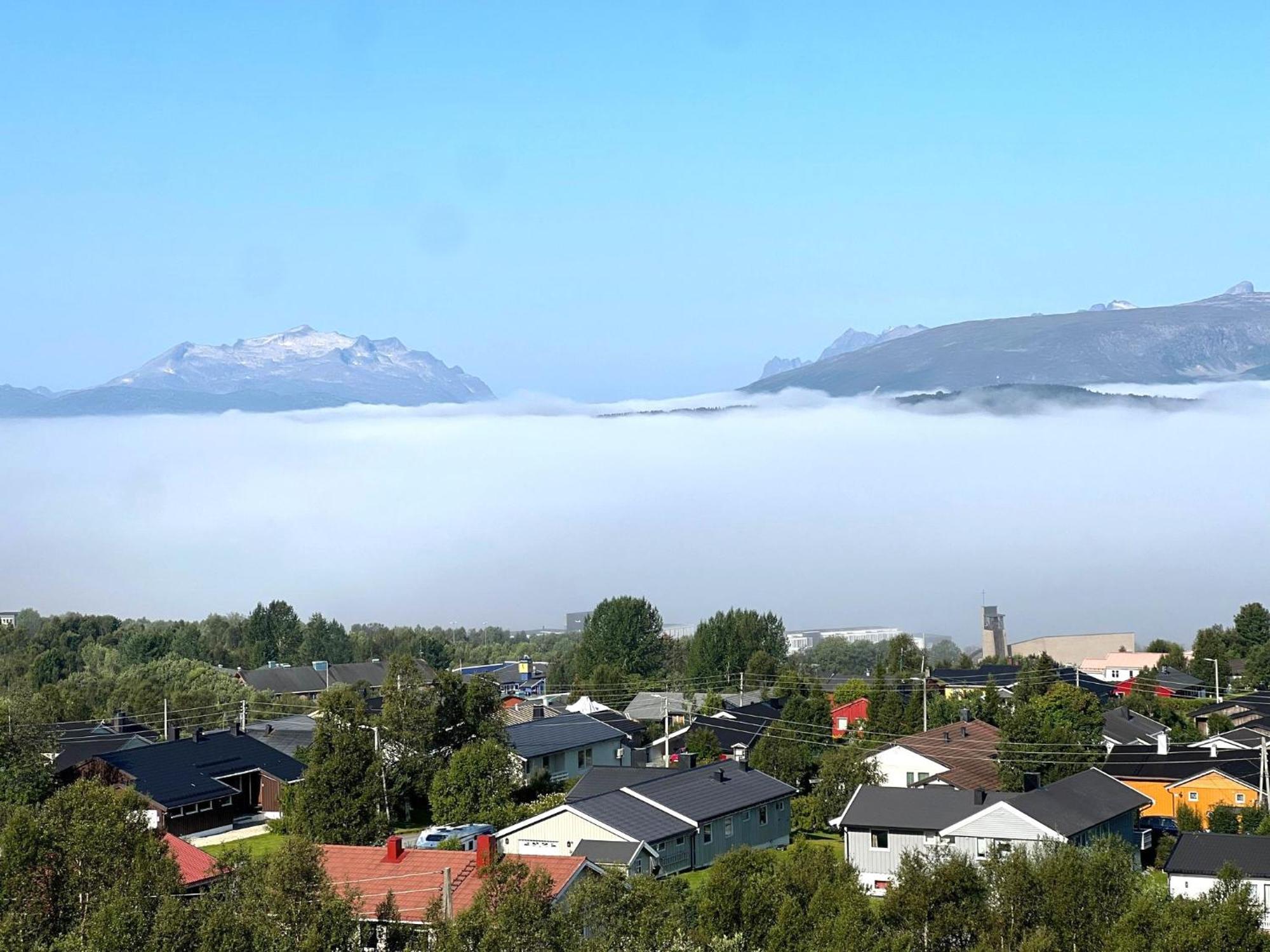 Miracle Tromso, Cozy Double Bed Private In A Shared With Stunning Views Homestay