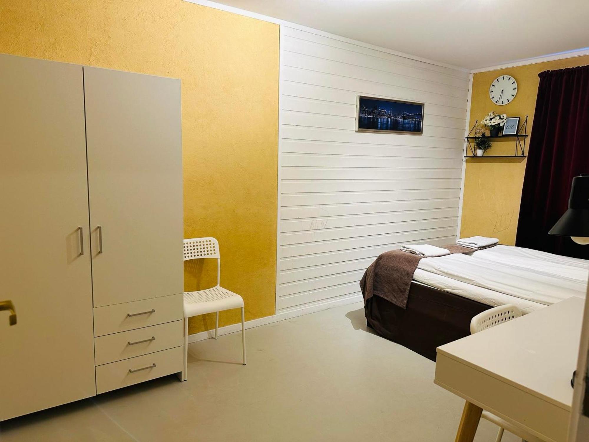 Miracle Tromso, Cozy Double Bed Private In A Shared With Stunning Views * Tromso
