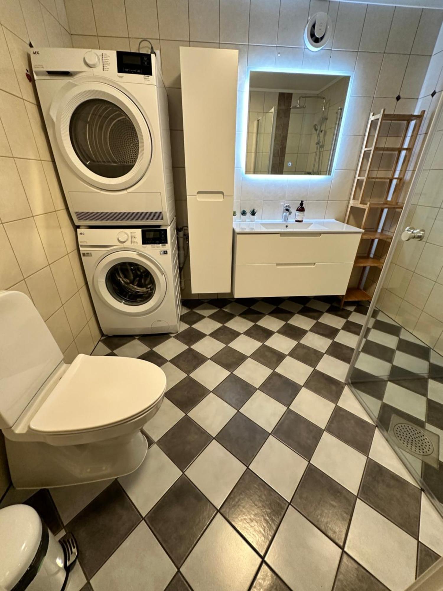 With Free Parking Apartment