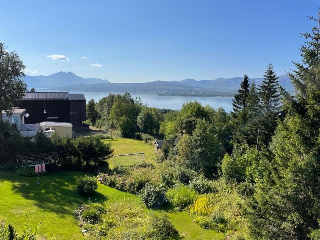 With A View - South Apartment Tromsø